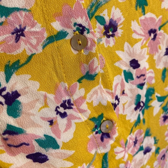 ONLY Floral Tops. Size - 40 - Picture 6 of 7